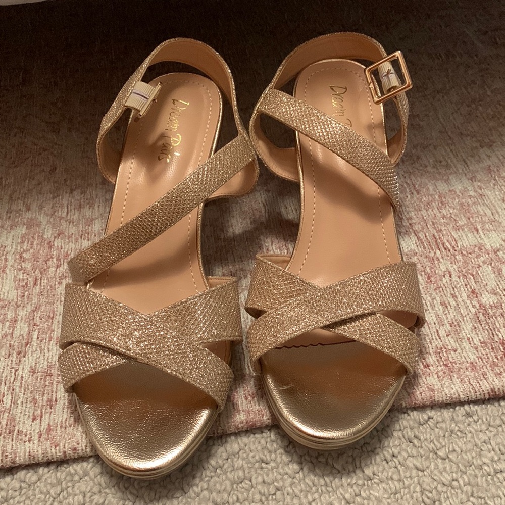 Dream Pairs Gold heels